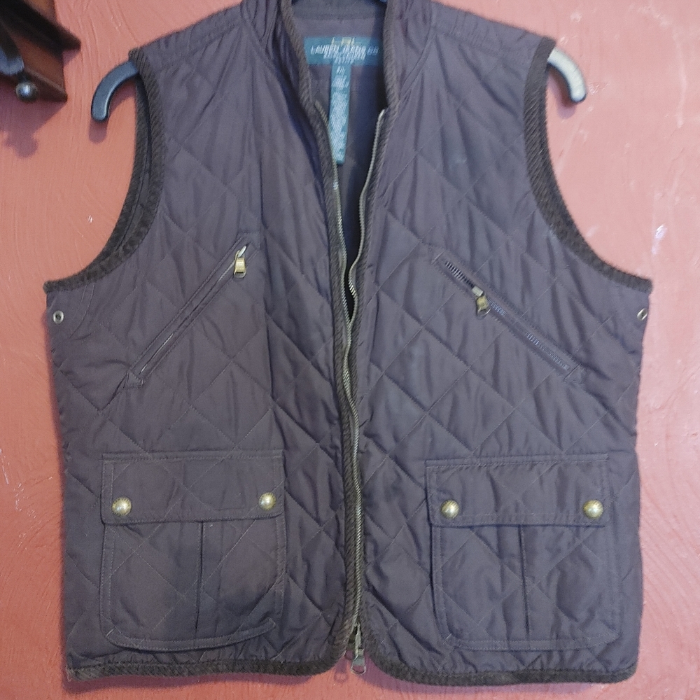 Vest - Picture 2 of 5